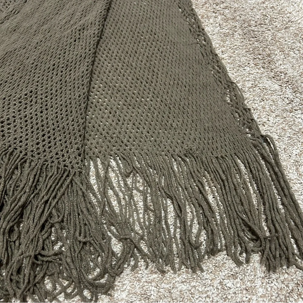 Versona Knit Fringe Poncho Scarf Shawl Light Brown Beige Olive
